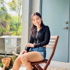 Meet your Posher, Gabriela